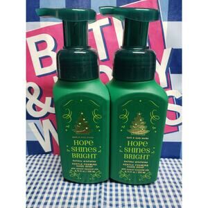 BBW Hope Shines Bright Holiday Mistletoe Gentle Foaming Hand Soap 2 Pack